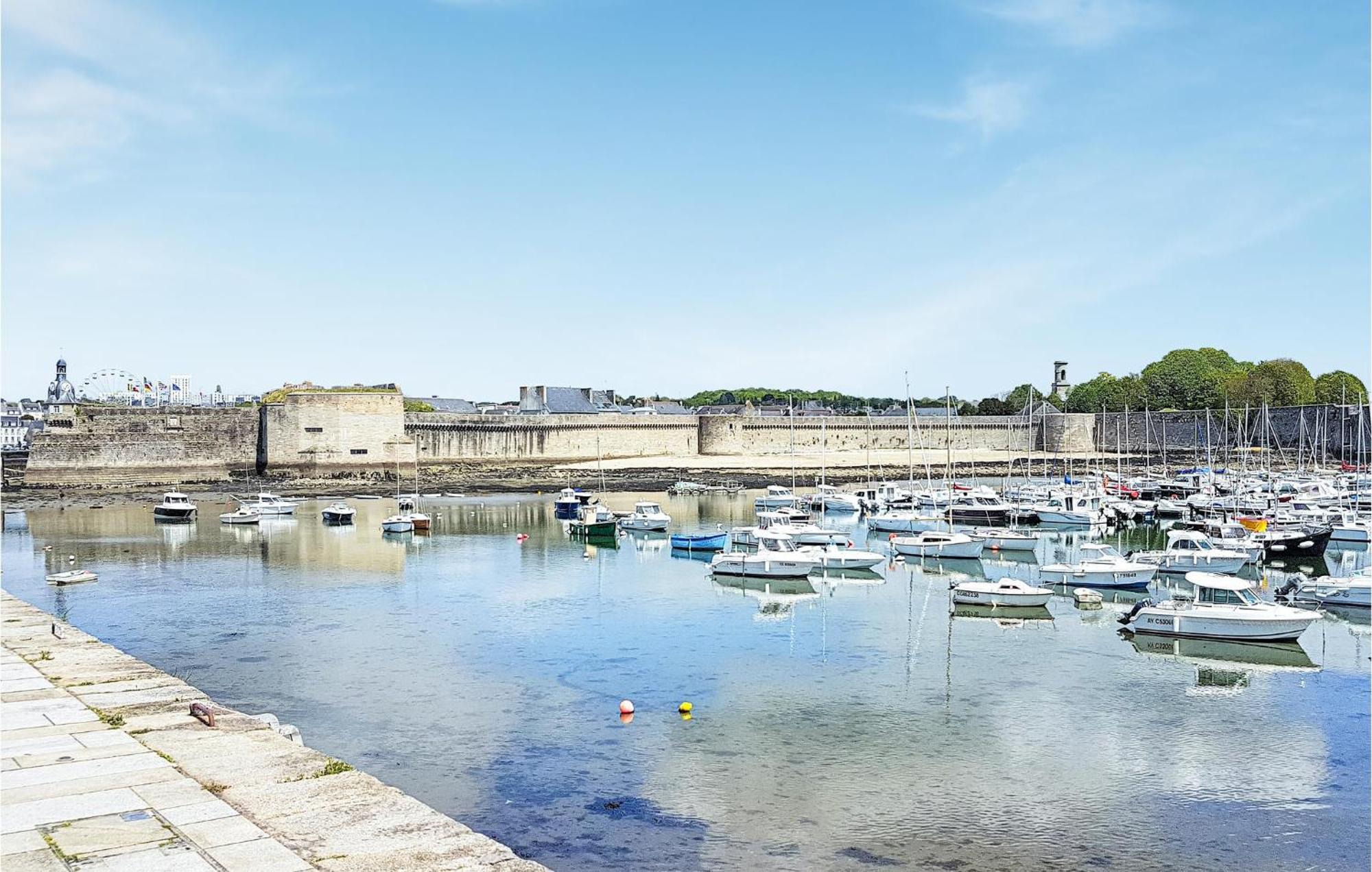2 Bedroom Lovely In Concarneau
